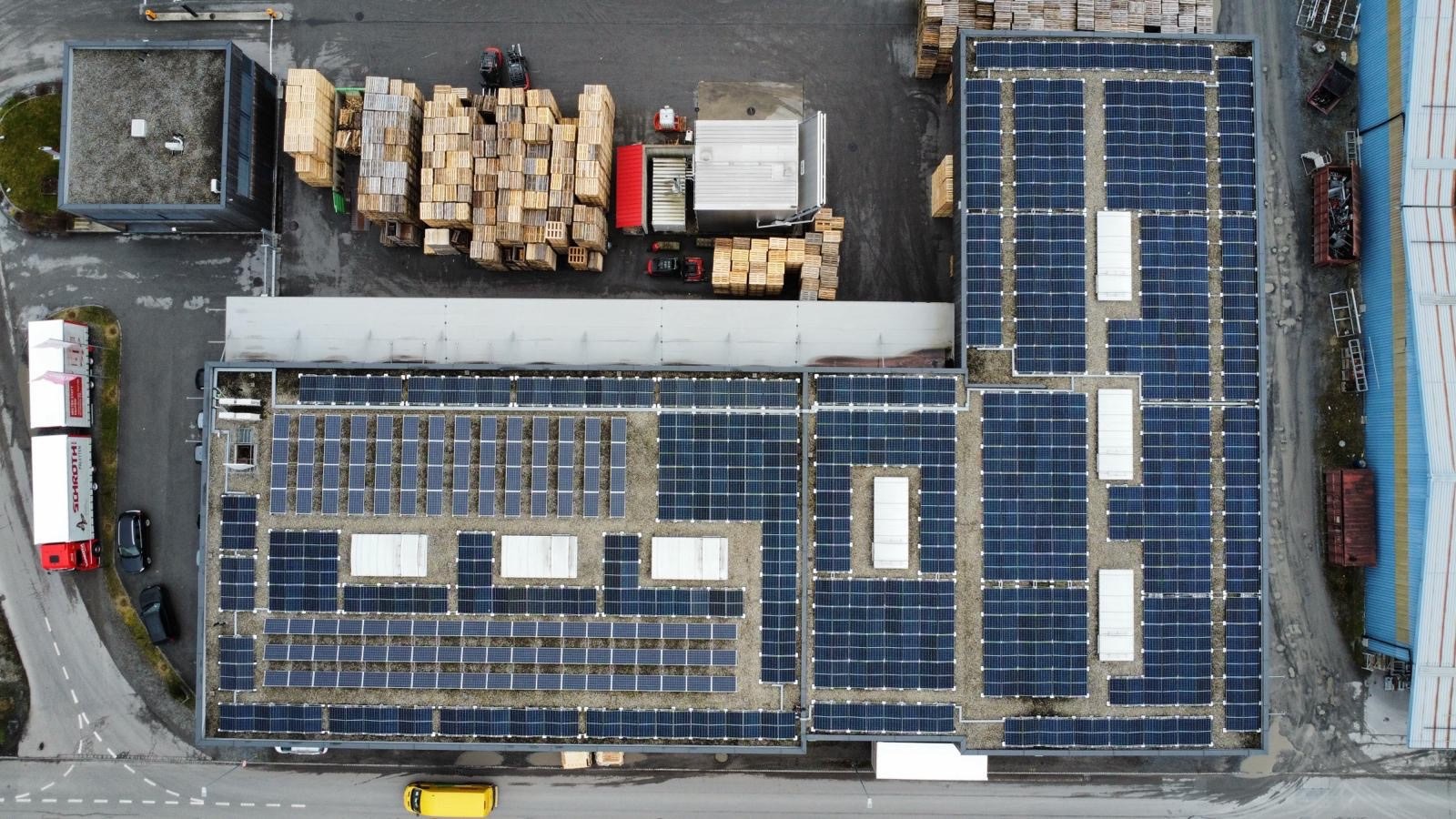 Erweiterung PV Anlage Schroth Paletten