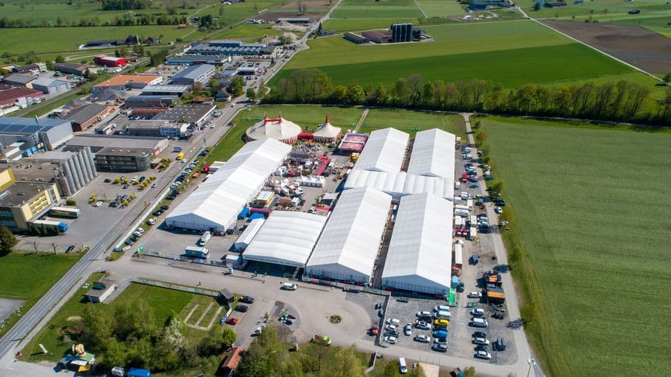 Schroth Paletten als Rhema Partner